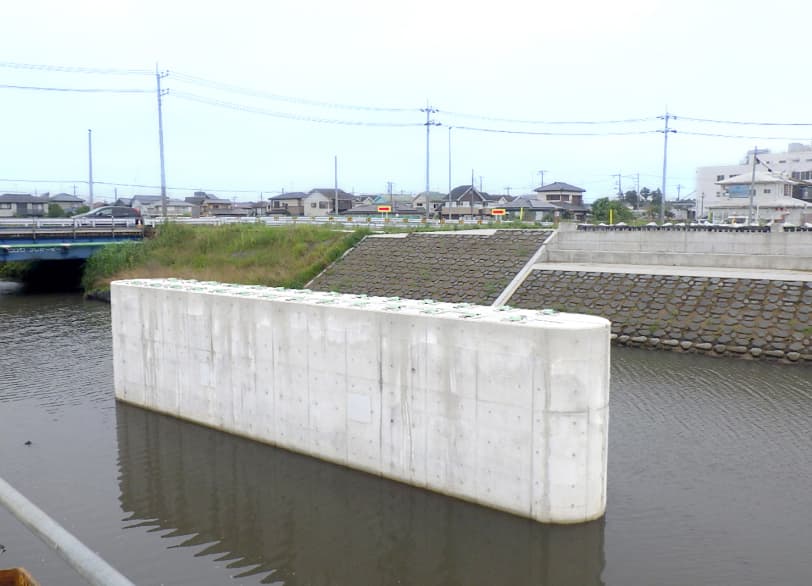 総合流域防災工事（中橋P1橋脚工）